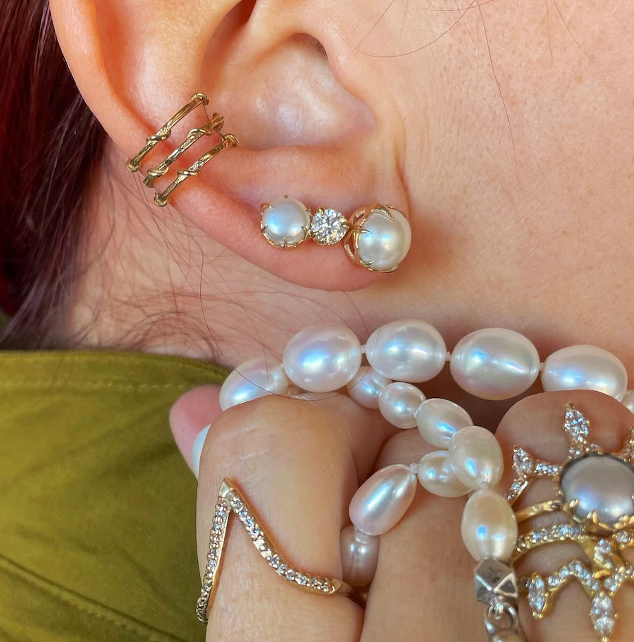 MYSTICAL CROWN STUDS, 8MM PEARL 10KY